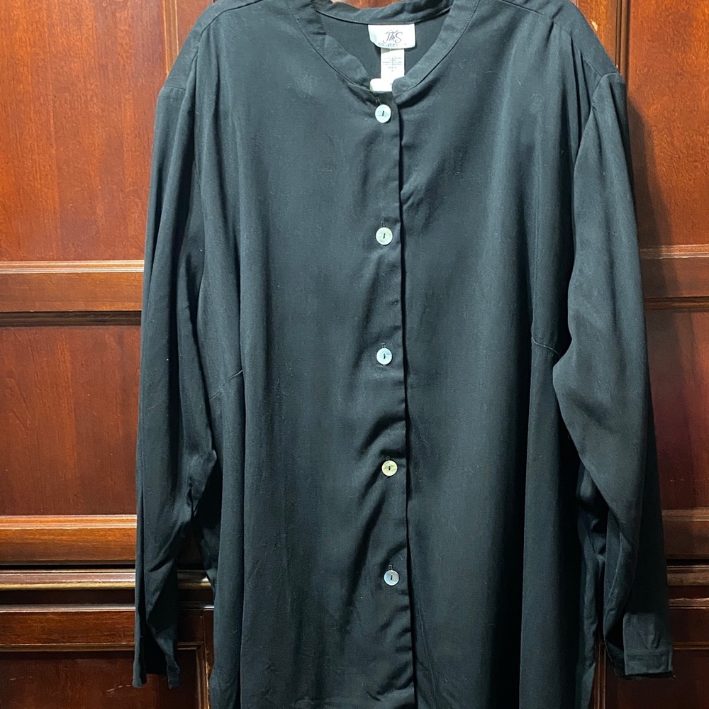 JMS Collection vintage plus size 4X Classic Black Button-Up top